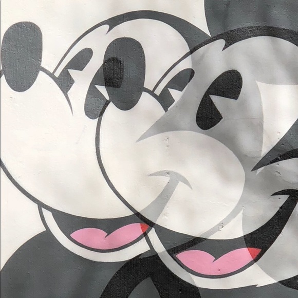 Meet your Posher, Gladys - Picture 1 of 1